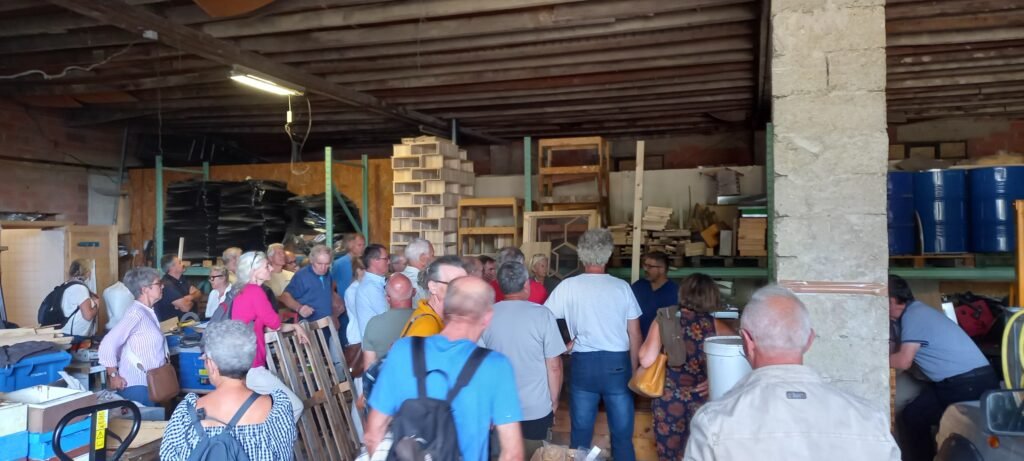 visite de notre ferme apicole