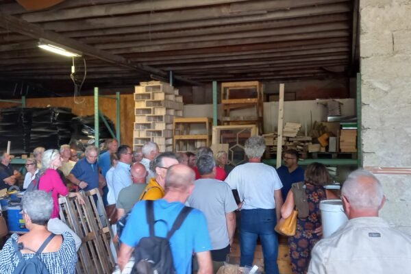 visite de notre ferme apicole